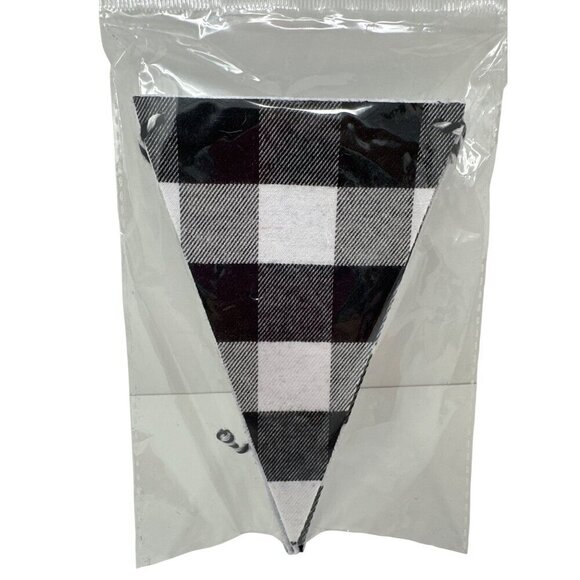 Black White Buffalo Plaid Banner 72in Checkered Triangle Garland Farmhouse Decor - Picture 4 of 7
